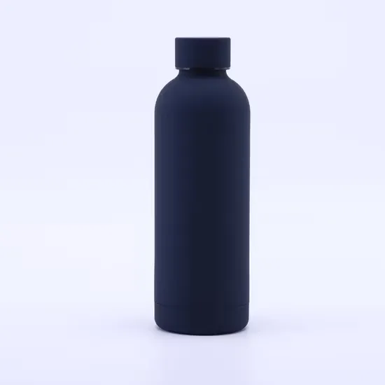 Stay%20Hydrated%20On%20The%20Go%20With%20The%20Vacuum%20Flask%20Ss%20500Ml-%20Rubber%20Coating%20For%20Soft%20Touch%20Comfort%20-%20Keep%20Your%20Beverages%20At%20The%20Perfect%20Temperature%20-%20Image%207