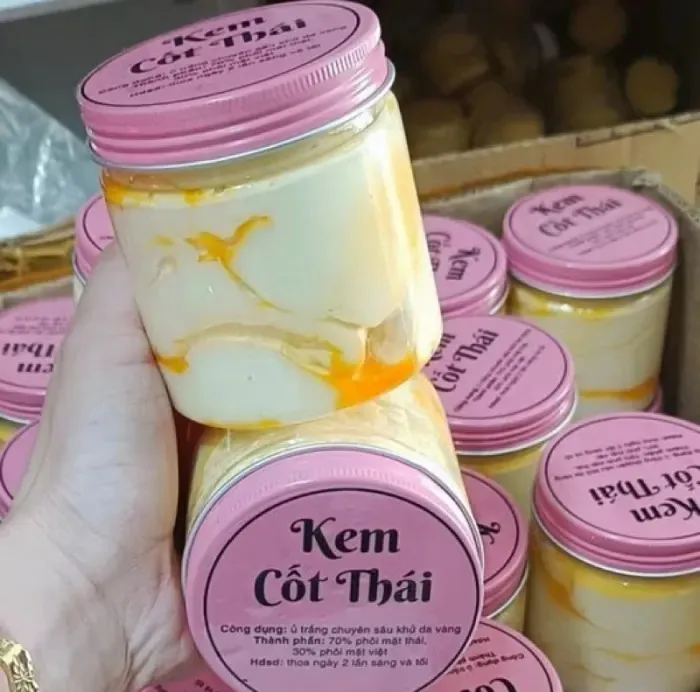 Kem%20Cot%20Thai%20Body%20Cream%20-250gm%20-%20Image%204
