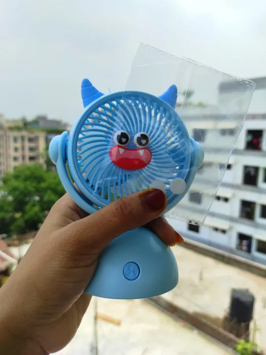 Mini%20Portable%20Fan%20Handheld%20Electric%20Fan%20Outdoor%20Travel%20Camping%20Air%20Cooler%20Handheld%20Small%20Pocket%20Fan%20Lithium%20rechargeable%20mini%20table%20fan%20with%20LED%20light%20-%20Image%207