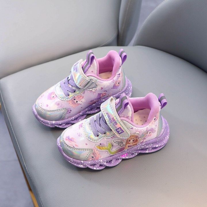 Size%2021-30%20Kids%20Casual%20LED%20Lights%20Shoes%20for%20Girls%20Children%20Luminous%20Sports%20Sneakers%20Baby%20Glowing%20Soft%20Bottom%20Running%20Footwear%20-%20Image%209