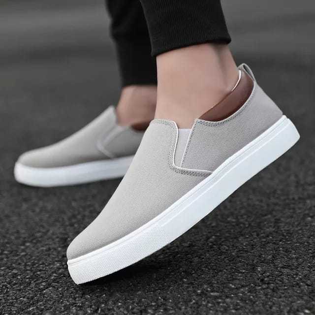 New%20Trendy%20Black%20Grey%20Red%20and%20Khaki%20Color%20Korean%20Canvas%20Sneakers%20Shoes%20for%20Men%20Slip%20On%20Casual%20Shoes%20-%20Image%206