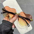 Gradient Lens Heart Shaped Sunglasses Chic UV Protection Rimless Rimless Sun Glasses Fashion UV400 Love Heart Shades for Women & Men Beachwear Casual Accessories Summer Fashion. 