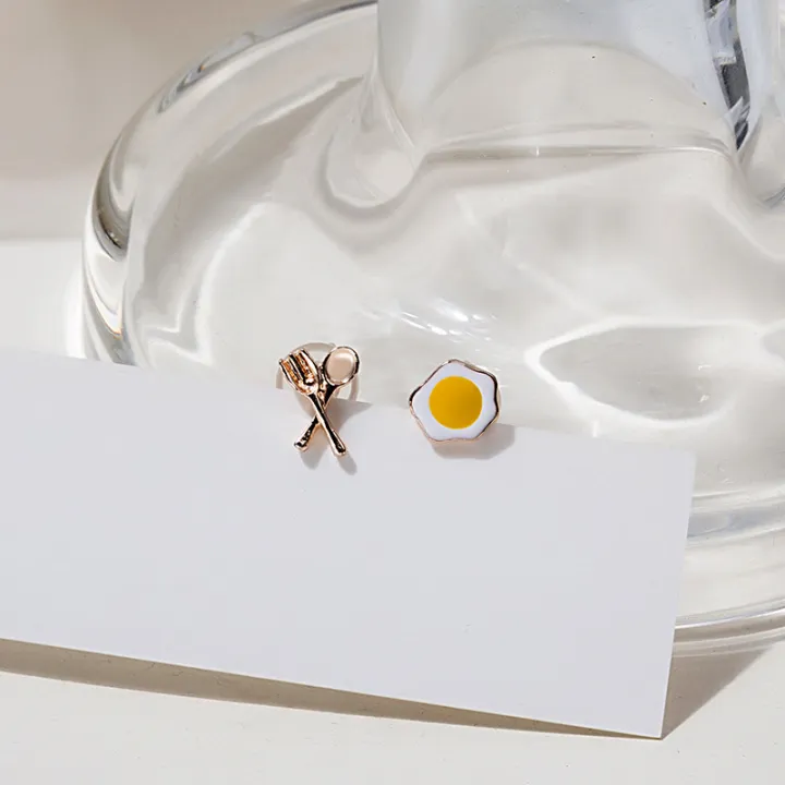 European%20and%20American%20new%20fashionable,%20simple%20and%20delicate,%20small%20and%20cute,%20fancy%20changeable%20earrings,%20multi-color%20and%20colorful%20peripheral%20items,%20stud%20earrings%20-%20Image%203