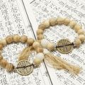 Xiaohongshu has the same milky wood beads, mountain ghosts, spending money, bracelets, retro literary temperament, versatile, hand-knitted niche design. 