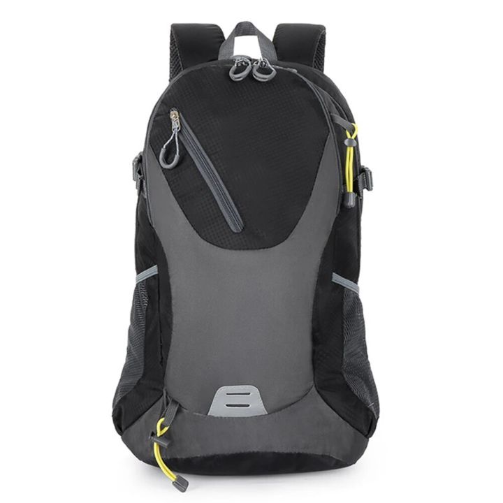 40L%20Outdoor%20Bag%20Large-capacity%20Polyester%20Casual%20Backpack%20with%20Reflective%20Tape%20Men%20Women%20Durable%20Convenient%20for%20Hiking%20Traveling%20-%20Image%207