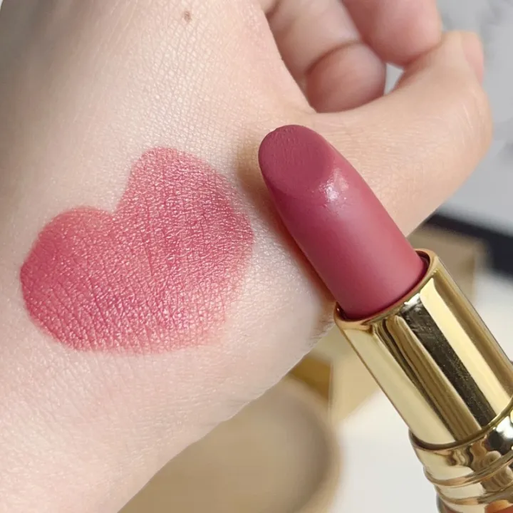 Winnie%20the%20Bear%20temperament,%20berry%20lipstick,%20sweet,%20half-ripe%20watermelon,%20scoop%20color,%20sea%20salt,%20cinnamon,%20non-stick%20cup%20lipstick%20-%20Image%203