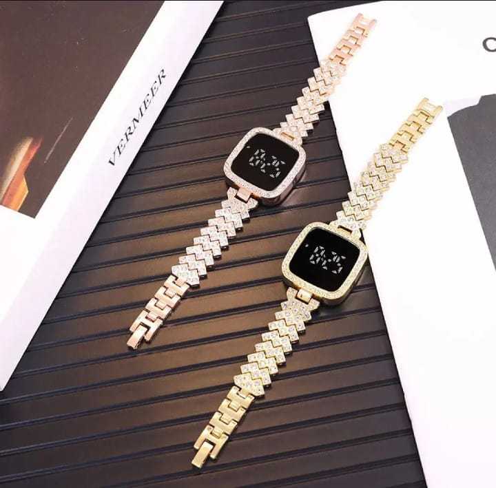 LED%20Display%20Digital%20Touch%20Screen%20Gorgeous%20Look%20Fashion%20Wristwatch%20For%20Girls%20Women%20-%20Image%205