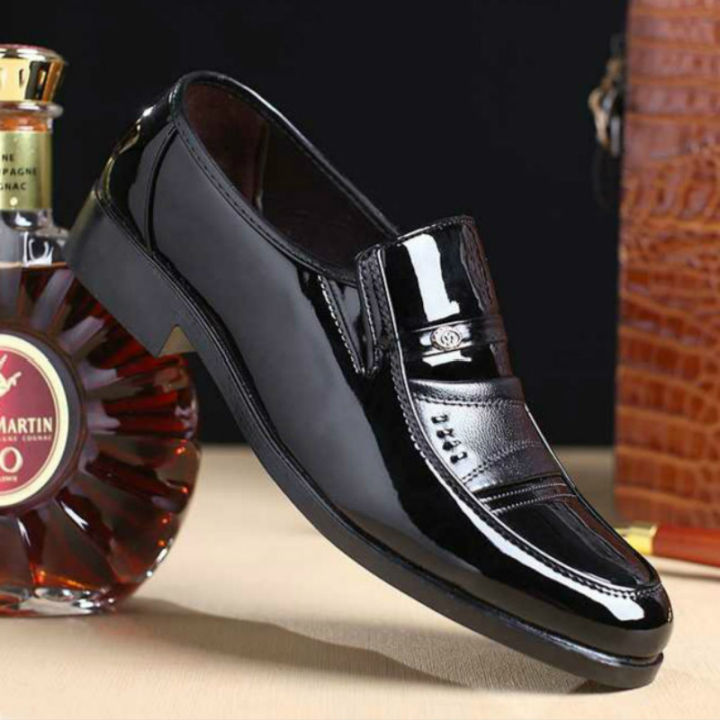 New%20Spring%20Men's%20Business%20Formal%20Wear%20Leather%20Shoes%20Breathable%20Casual%20Office%20Work%20Shoes%20Trendy%20Fashion%20Versatile%20Men's%20Shoes%20-%20Image%204