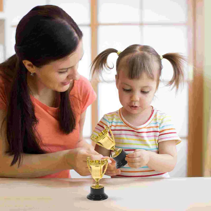 Mini%20Plastic%20Trophies%20For%20Party%20Children%20Early%20Learning%20Truck%20Toys%20Prizes%20Children'S%20Holiday%20Trophy%20Reward%20Giveaway%20-%20Image%206