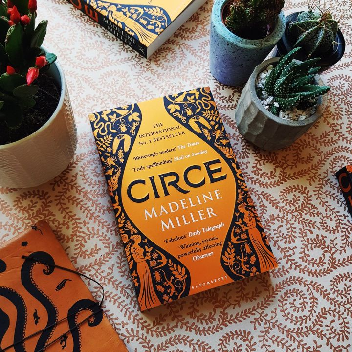 Circe%20by%20Madeline%20Miller%20-%20Premium%20Quality%20-%20Paperback%20-%20Image%207