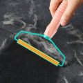 Lint Remover Manual Clothes Fuzz Fabric Shaver Brush Tool for Sweater Woven Coat Dust Remover Cotton Remover Remove Serat Penhilang Serat GOLD Berus Penghilang Lin.
