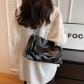 Casual soft face large capacity bag women's 2024 new popular versatile chain crossbody bag silver shoulder bag.
