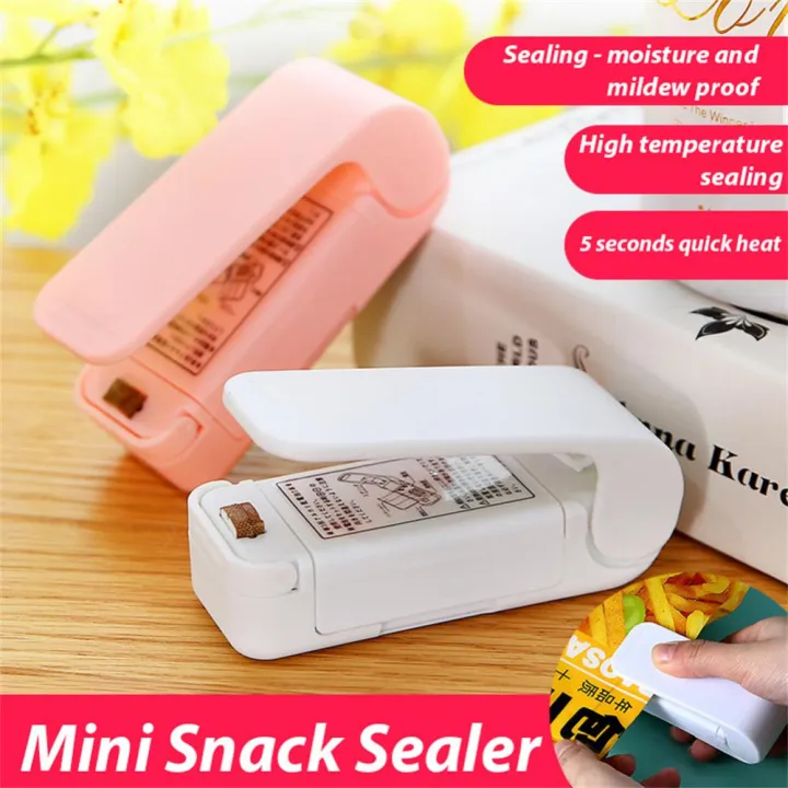 Mini%20Plastic%20Bag%20Sealer%20Machine%20Storage%20Bag%20Clip%20Sealing%20Machine%20Portable%20Sealer%20Packing%20Seal%20for%20Food%20Snack%20Kitchen%20Gadgets%20-%20Image%202