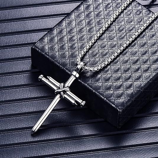 Stainless%20Steel%20Cross%20Necklace%20for%20Men-New%20Locket%20-%20Image%205