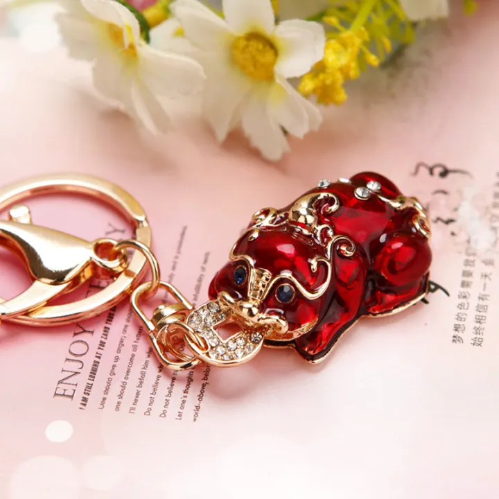rhinestone%20small%20guitar%20car%20keychain%20female%20Korean%20version%20creative%20bag%20pendant%20metal%20key%20chain%20ring%20foreign%20trade%20gifts%20wholesale%20-%20Image%206