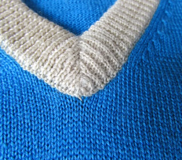 Men's%20Merino%20Wool%20Vest%20100%25%20Pure%20Merino%20Wool%20V%20Neck%20Sweater%20Vest%20Sleeveless%20Pullover%20Sweaters%20Middle%20Layer%20Thermal%20Jacket%20-%20Image%205