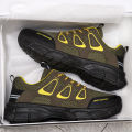 Foreign trade wholesale new men's shoes autumn hiking outdoor mountaineering shoes men's sneakers breathable mesh cargo shoes men. 