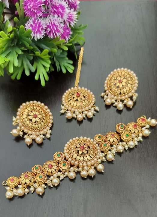 Exclusive%20Design%20Choker%20Set%20-%20Image%203