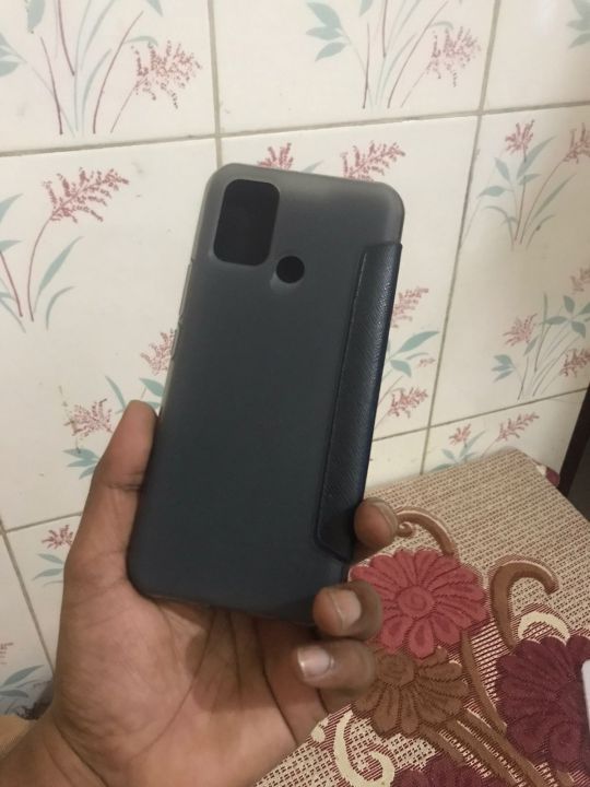 Leather%20Flip%20Cover%20for%20Realme%20C17/7i%20-%20Image%204