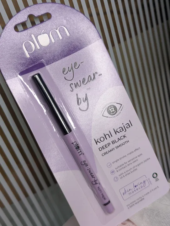 Plum%20Eye-Swear%20-By%20Kohl%20Kajal%20Deep-Black%20%200.35gm%20-%20Image%202