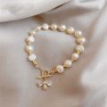 2021 Elegant Baroque Pearl String Bracelet For Woman Luxury Zircon Bee Pendant Bracelet Fashion Girl's Sweet Jewelry.