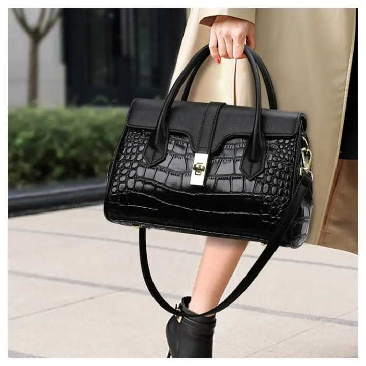 Casual%20Tote%20Luxury%20Leather%20Handbags%20Purse%20Women%20Bag%20JoLeather.com%20(BLACK)%20-%20Image%204