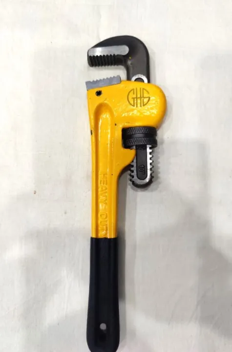 Pipe%20wrench%20yellow%2010%20inch%20heavy%20duty%20-%20Image%202