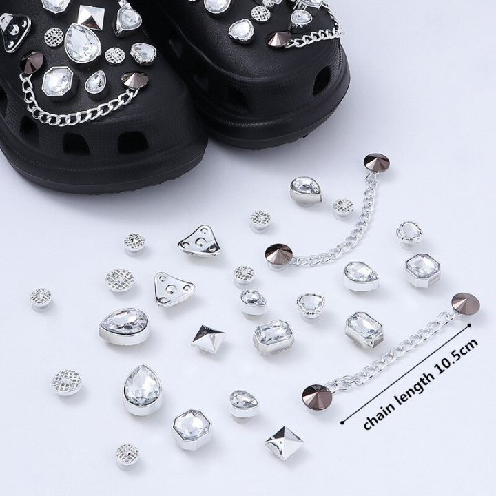 Cute%20Luxury%20Shoes%20Accesories%20Rhinestone%20Bling%20Croc%20Charms%20Metal%20Chain%20Croc%20Shoe%20Decorations%20Diy%20Buckle%20Pearl%20Shoes%20Flower%20New%20-%20Image%203