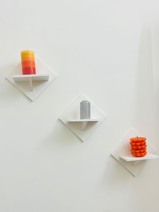 3%20Pcs%20Self-Adhesive%20Wall%20Hanging%20Kite%20Flower%20Stand%20-%20Decorative%20Punch-Free%20Showpiece%20Holder%20for%20Home%20Decor%20-%20Image%203