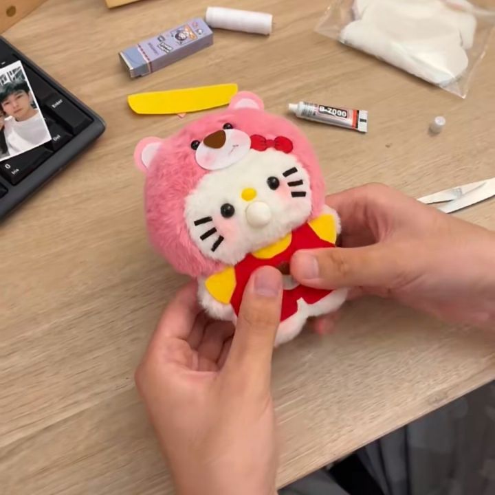 Stuffed%20Toys%20Strawberry%20bear,%20Kitty%20cat,%20squeak,%20spitting%20bubbles,%20handmade%20DIY%20Xiaohongshu,%20the%20same%20plush%20material%20package,%20recording%20doll%20-%20Image%204