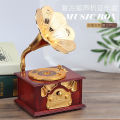 Bazyin Speaking Machine does not bring a mixed batch of Shanghai beach retro vocal machine music box couple music box. 