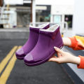 G fashion rain boots women's trend short water shoes for four seasons wear work shoes Korean version of the medium non-slip wear-resistant rain boots. 
