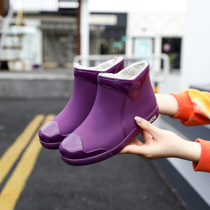 G%20fashion%20rain%20boots%20women's%20trend%20short%20water%20shoes%20for%20four%20seasons%20wear%20work%20shoes%20Korean%20version%20of%20the%20medium%20non-slip%20wear-resistant%20rain%20boots%20-%20Image%208