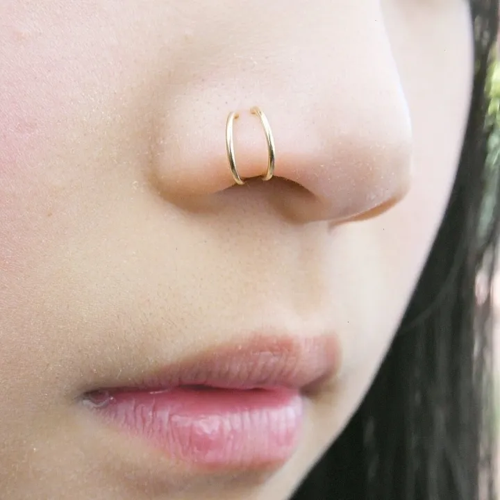 1%20Piece%20Double%20Layers%20Stainless%20Steel%20Nose%20Ring%20Studs%20for%20Women%2020G%20Hoops%20Twist%20Cartilage%20Tragus%20Septum%20Piercings%20Body%20Jewelry%20-%20Image%204