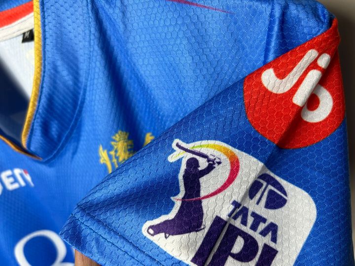 IPL%20Royal%20Challenger%20Bangalore%20Jersey%202024%20Short%20Sleeve%20Over%20Premium%20Design%20with%20Caller%20-%20Honeycomb%20Fabric%20RCB%20Jersey%202024%20-%20Image%203