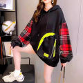 Autumn women's sweatshirt new 2021 loose korean version fashion design sense stitched plaid long sleeve top women's jacket. 