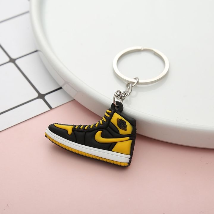 Cute%20mini%20AJ%20shoes%203D%20shoe%20keychain%20keychain%20pendant%20Sneakers%20Keychain%20Key%20Ring%20Fashion%20Airmax%20Yeezy%20Air%20Jordan%20Gift%20for%20man%20-%20Image%206