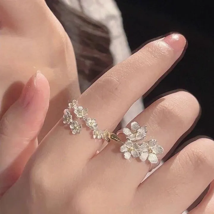 Retro%20Silver%20Color%20Flower%20Adjustable%20Ring%20for%20Women%20French%20Iris%20Flower%20Open%20Rings,%20Fashion%20Jewelry-%20Ring%20For%20Girls%20-%20Image%204