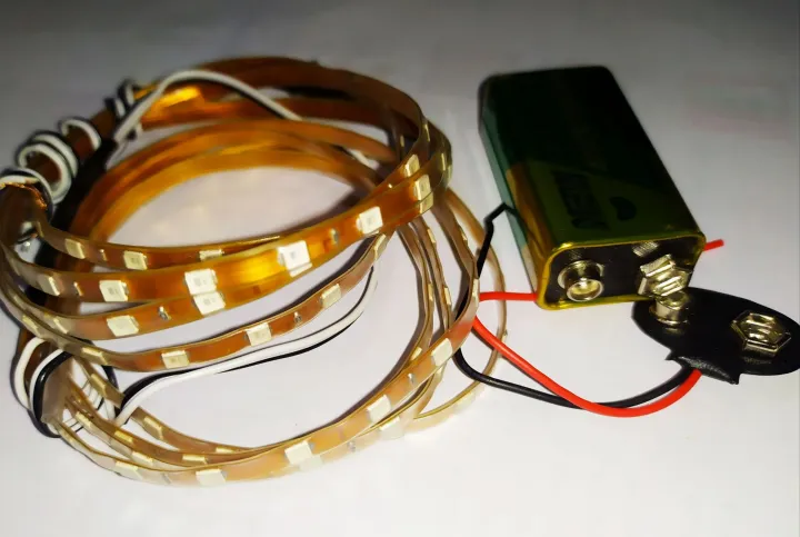 9v-12V%20%20RGB%20Strip%20Light%20with%209v%20New%20Leader%20Battery%20&%20Battery%20Connector%20-%20Image%204