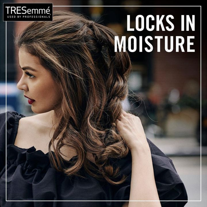TRESemme%20Hair%20Shampoo%20&%20Conditioner%20Moisture%20Rich,%20900%20ml%20-%20Image%205