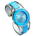 Women Watch Alloy Crystal Bracelet Flower Wrist Watch Women Clock Quartz Watches With Rhinestone Quartz Bracelet Watch.