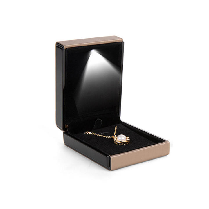 High-end%20creative%20led%20lighting%20jewelry%20box%20proposal%20ring%20box%20jewelry%20pendant%20box%20brushed%20PU%20splicing%20jewelry%20box%20-%20Image%207