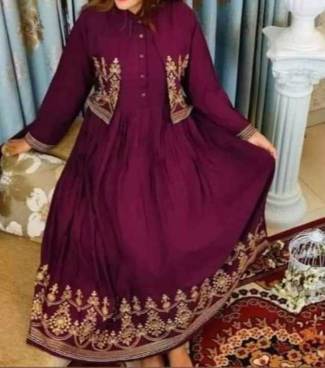 Stitched%20China%20Linen%20Long%20Gown%20For%20Women%20With%20A%20Screen%20Print%20Design%20Comfortable%20And%20Fashionable%20Size%2042%20-%20Image%203