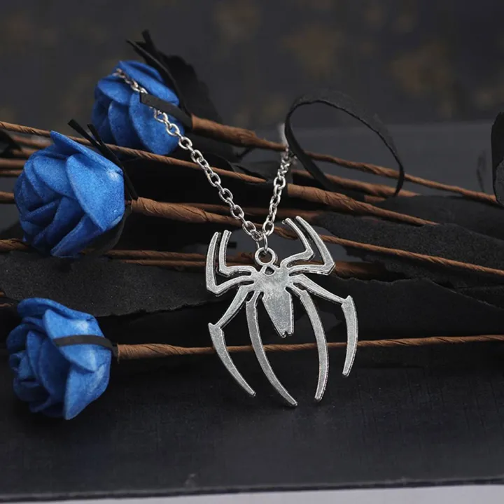 Lovely%204x3cm%20Spider%20Pendant%20Chain%20Necklace%20Silver%20Tone%20Spiderman%20For%20Men%20-%20Image%204