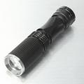 CREE Zoomable Flashlight 600LM 7W  XPE Q5 LED + 14500 +CH. 