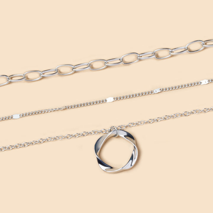 Wear-resistant%20Necklace%20Stylish%20Layered%20Choker%20Necklace%20Set%20for%20Women%20Trendy%20Circle%20Pendant%20Jewelry%20Perfect%20for%20Any%20Occasion%20Hypoallergenic%20Versatile%20Ideal%20for%20Attention%20to%20Detail%20Necklace%20-%20Image%203