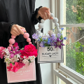 Flower Box
Gift Box
Portable Flower Arrangement Box
Party Supplies
Handheld Flower Box.