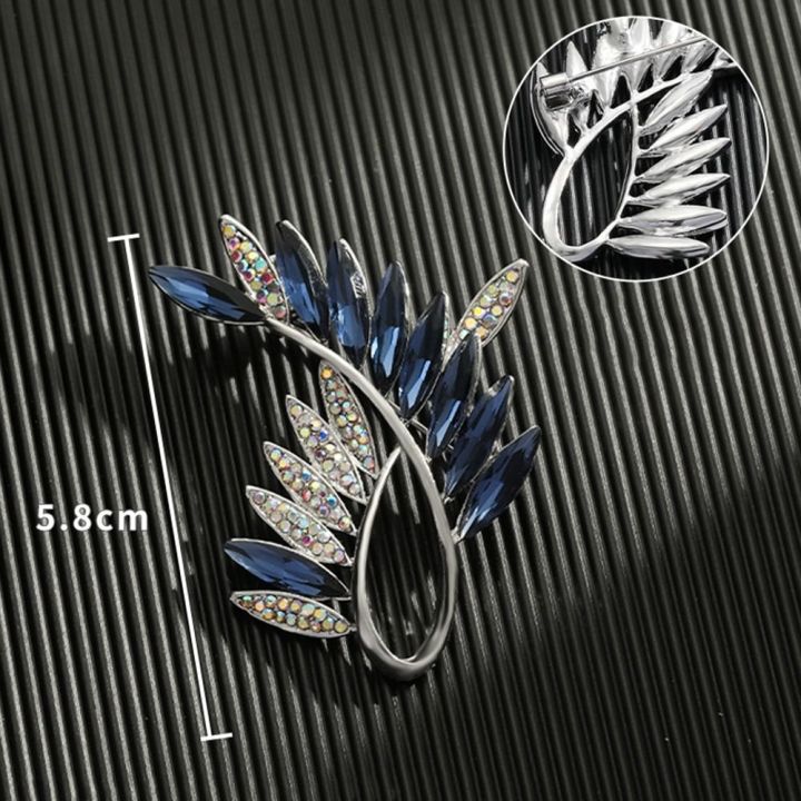 LKMART%20Unique%20Cute%20Festival%20Gifts%20Alloy%20Boys%20Vintage%20Women%20Brooch%20Banquet%20Clothes%20Pin%20Clothes%20Accessories%20Korean%20Style%20Badge%20-%20Image%204