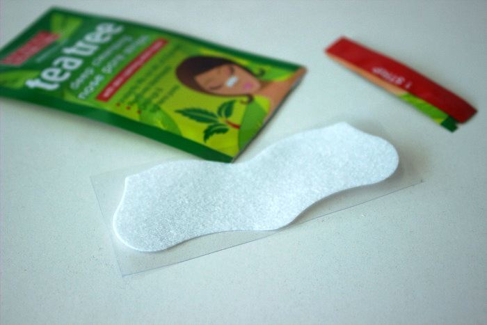 Tea%20Tree%20Nose%20Pore%20Strips%20for%20Deep%20Cleansing%20-%206%20Pieces%20-%20Image%204