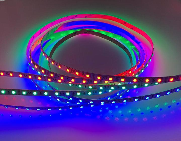 Strip%20Light%2012%20Volt%20DC%20RGB%20Led%20Strip,%20Auto%20Color%20Changing%20Flexible%20Water%20Proof%20Light%20Strip%20-%20Image%202